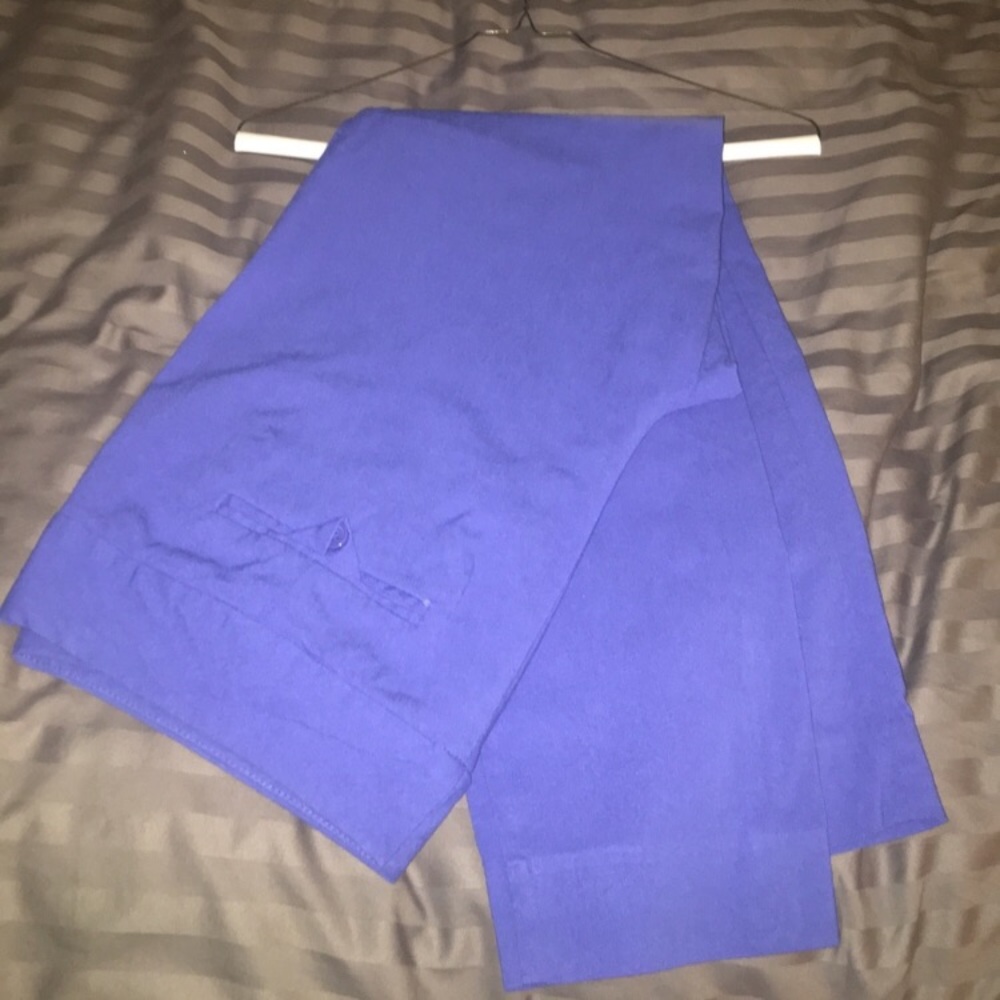 Limited Exact Stretch Capris